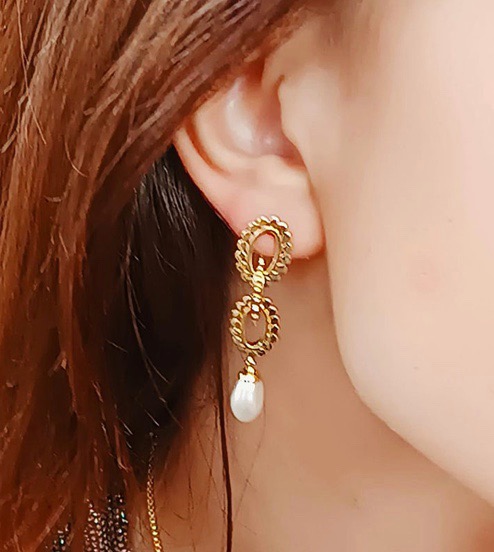 Azuni Oval Link & Pearl Drop Earrings