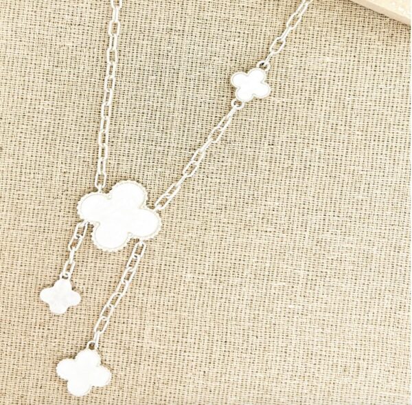 Short silver and pearl white clover dropper necklace