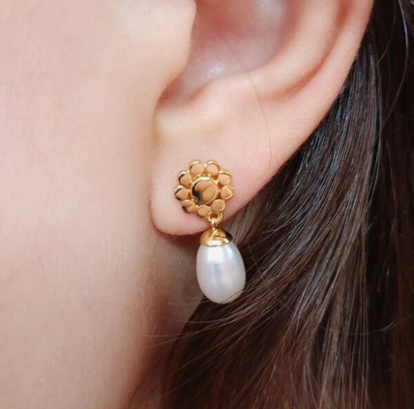 Azuni Drop Pearl and Flower Stud Earrings